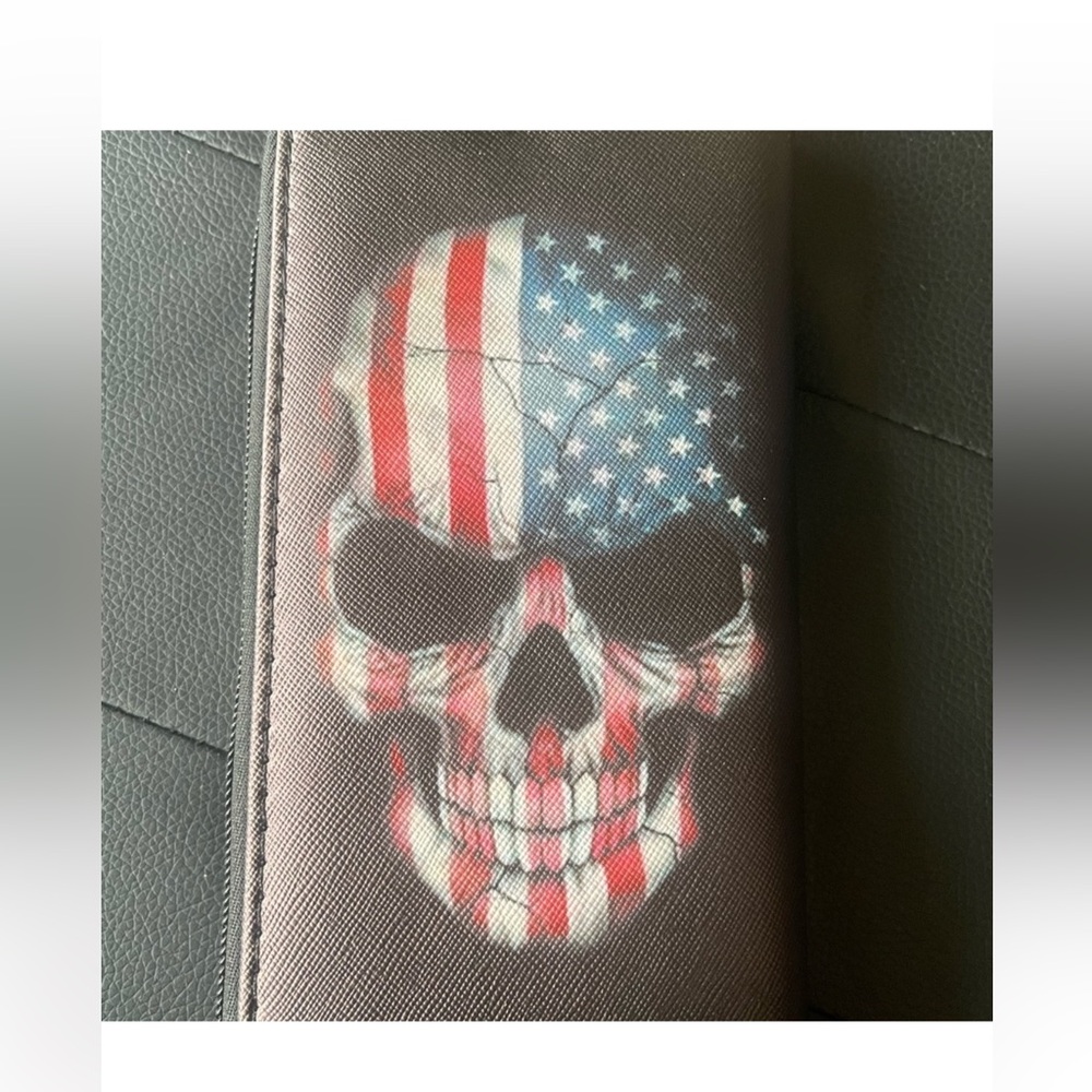 Skull Flag Print Wallet